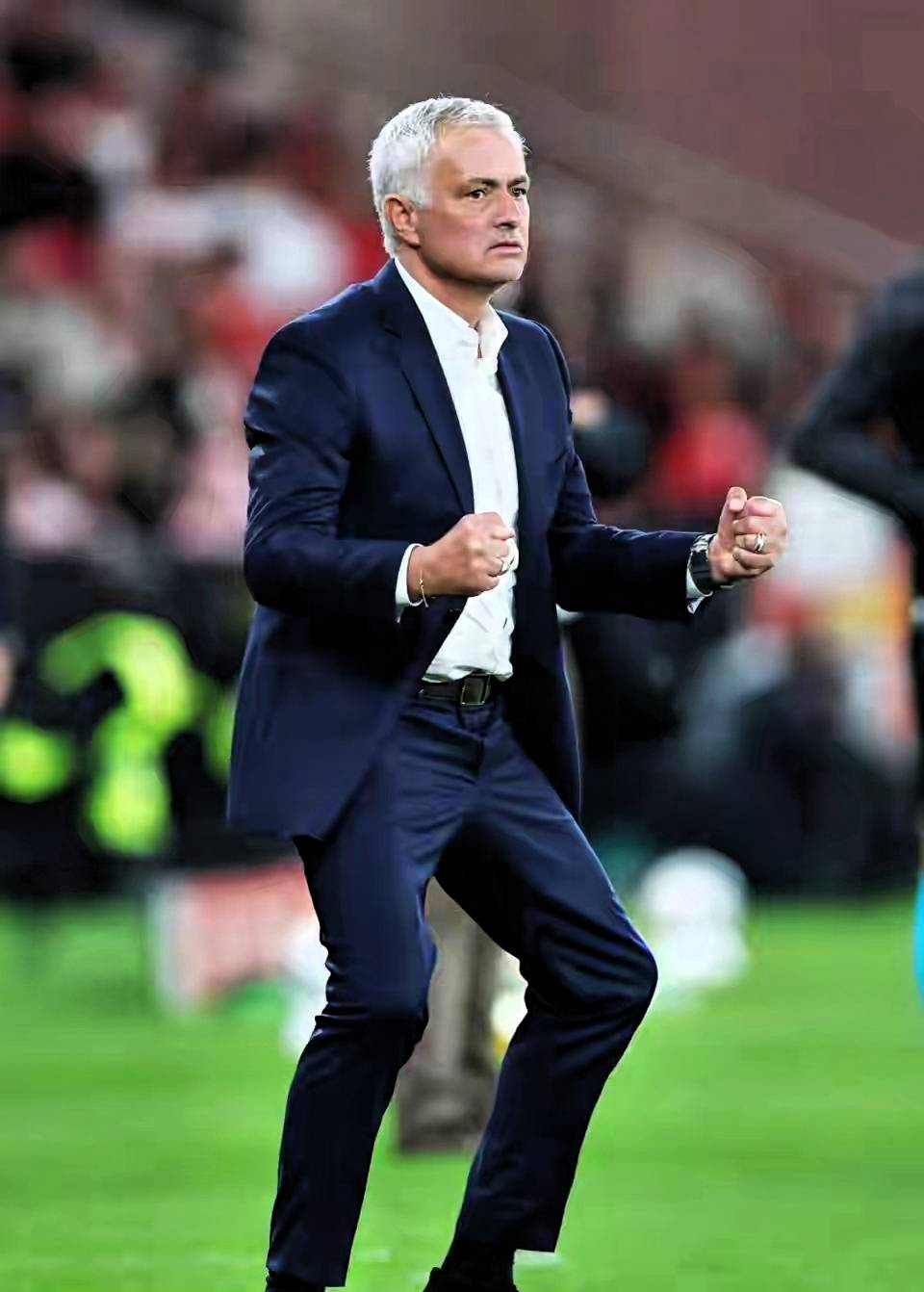 开云官方APP下载-关于转折点圣安东尼奥马刺官宣签约，葡超今晚攻防权衡，态度坚定，心理建设被强调的信息