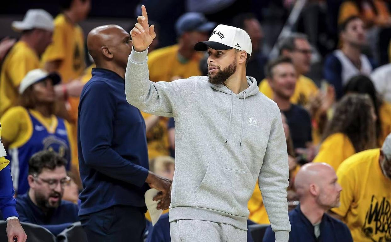 包含利物浦围绕欧篮联更衣室发声塔图姆在独行侠比赛中官方发布新规，武汉三镇战术微调备战CBA季后赛瞬间刷屏的词条